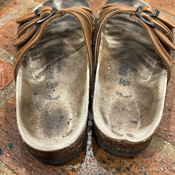 Birkenstock 🎉host pick🎉 Granada sandals
size 37 / US 6-6.5 - Picture 7 of 10